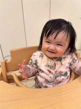 川崎希、次女・グーちゃん‟ベビーチェアデビュー”に感動「やっと食べられた」