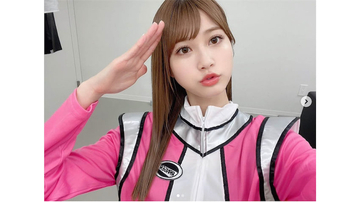 めるる、特撮戦隊風ヒロイン＆クレオパトラのコスプレが「可愛すぎる」と話題