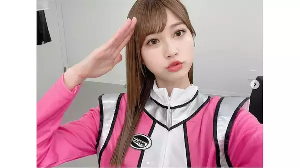 めるる、特撮戦隊風ヒロイン＆クレオパトラのコスプレが「可愛すぎる」と話題