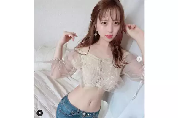 「こーゆーのすき？」竹内星菜、“世界イチのくびれ”際立つ私服ショットにファン惚れ惚れ