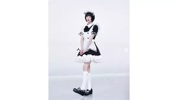 メイド、書道家…あの、様々な姿に変身したコスプレショットが話題