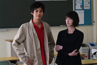 国宝級イケメン・神尾楓珠が“顔だけ先生”に、濃いキャラ渋滞の学園ドラマが10月スタート