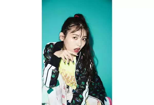 「人気声優・上坂すみれがラッパーファッションに着替えたら？【インタビュー＆オリジナルカット】」の画像