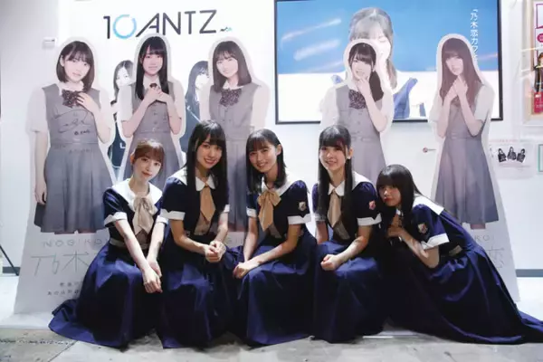 乃木坂46 齋藤飛鳥、堀未央奈ら東京ゲームショウにサプライズ登場、ファンの前で“生告白”も