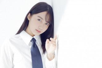 留年中の“20歳の高校5年生”黒木ひかりが『マイナビ進学マガジン』表紙に