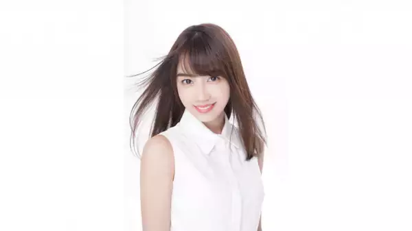 黒木ひかり、二十歳の誕生日に純白ドレス姿を披露、目標は「卒業するぞ〜！！」