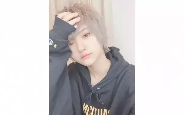 そよんの「#脱いだ時のギャップ選手権」に驚愕、イケメンから大胆すぎる美少女に