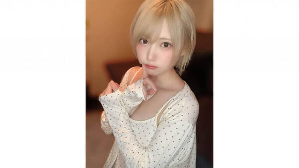 篠崎こころ けもの耳 毛皮ビキニのセクシーなもものけコスプレ姿と水着オフショットを次々公開 年10月24日 エキサイトニュース