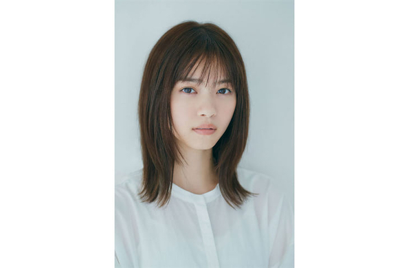 西野七瀬 黒島ちゃん オフショットに これ以上白が似合う女性はいない 19年9月15日 エキサイトニュース