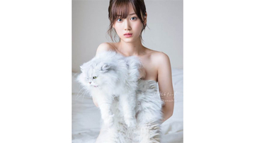 乃木坂46 山下美月、大ヒット写真集発売1周年を記念してキュートな乾杯姿を公開