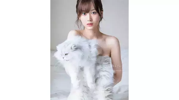 乃木坂46 山下美月、大ヒット写真集発売1周年を記念してキュートな乾杯姿を公開