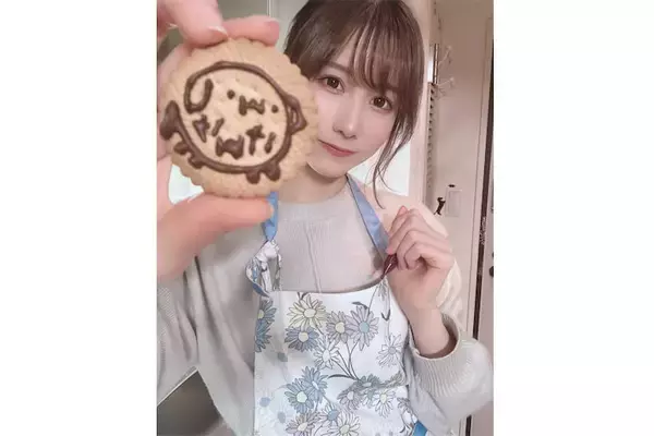 けんけん、バレンタインにエプロン＆ランジェリーショットを公開「可愛いの情報量多い」