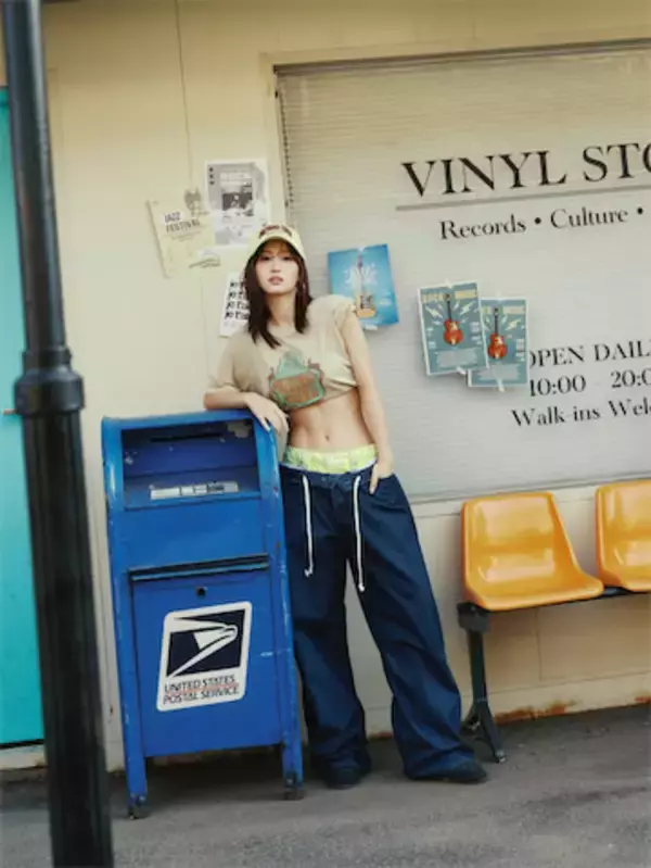 TWICE モモ、スタイルが桁外れ！ Onitsuka Tigerモデルショットに反響「可愛いがすぎてる」