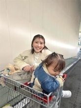 西野未姫、カートに座るにこりちゃんとコストコでお買い物「こんな可愛い親子見たことない」
