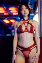 あまつまりな、写真集未収録カットで魅せる圧巻グラビア『週刊FLASH』表紙＆巻頭10P