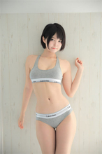 「どっちが好き？」九条ねぎ、細身ボディからむっちり美ボディへの比較ショット公開