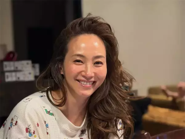 庄司智春「#俺のオンナ」藤本美貴の部屋着ショット公開「飾らないのが本当に素敵」