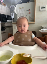 小林礼奈、次女の可愛すぎる‟もぐもぐショット”公開「離乳食食べるのがすごい上手」