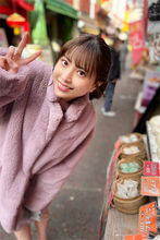 竹内星菜、私服から180度ギャップに撃ち抜かれるバスルーム水着ショットを公開