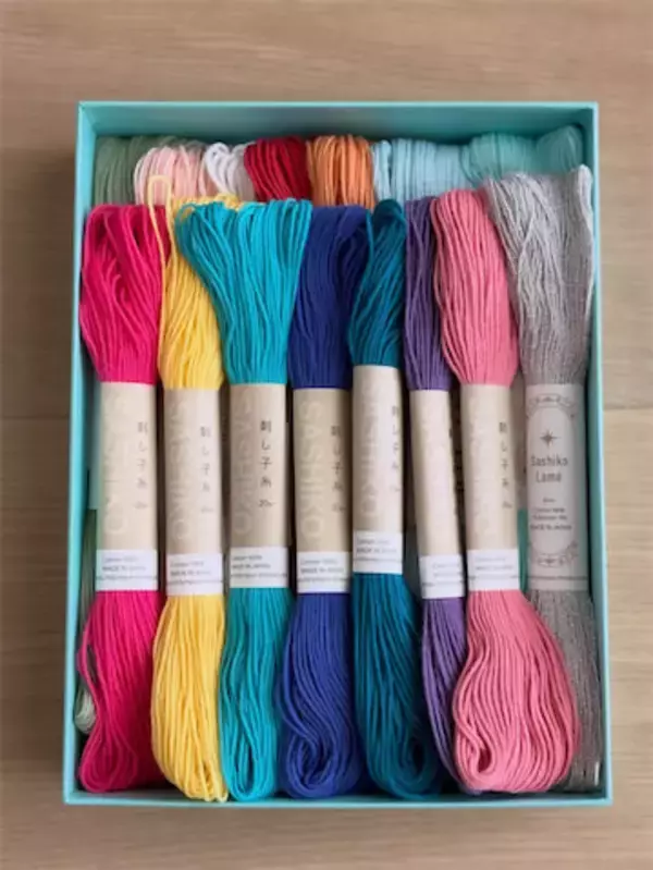 渡邊渚、刺し子にハマる日々…20年愛用の裁縫セット公開「ずーっと大切に使っていくよー！」