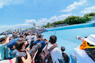 神々しい“えなこウォール”に4000人が熱狂！真夏の『Muse撮影会』レポート【写真73点】