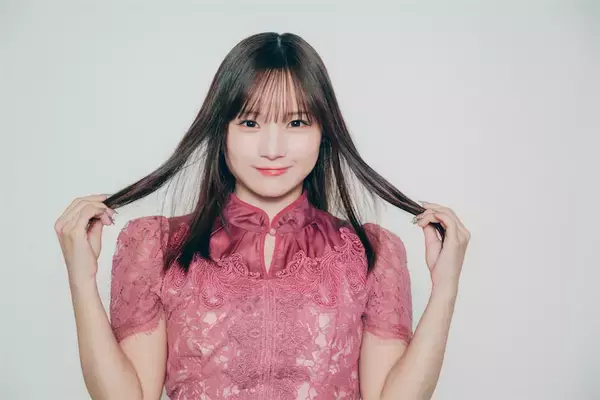 稲場愛香、ソロ２年目の進化「歌うのが苦手だった私が、今は“声”で勝負している」