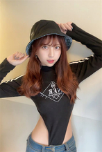 「おへそを隠すことでよりくびれの美しさが映える」竹内星菜、大胆私服ショット公開