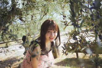 SKE48の江籠裕奈の1st写真集が発売前に重版決定、アザーカットが大量公開