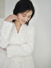 広末涼子、活動再開後初のインスタ投稿 ‟ほほえみ”ショットに「やっぱりオーラがありますね」