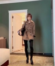 工藤静香、トレンチコートをスタイリッシュに着こなす大阪コーデ披露「足ながっスタイル抜群」