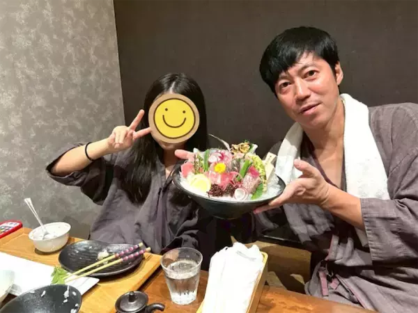 東貴博、安めぐみ＆娘たちと温泉旅行へ"行きつけ宿"で家族団らんショット「みんなでゆっくり」