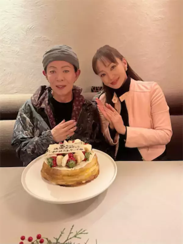 神田うの、美川憲一の退院をお祝い　強い絆が伝わる2ショット公開