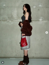 TWICEサナ、美肩あらわなノースリーブコーデに反響「めっちゃ綺麗」「美人すぎるやん」