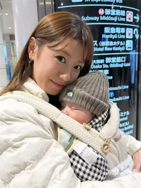 33歳元NMBメンバー、急成長の0歳長男を抱っこし“筋トレ”？「腕ぱんぱんなる～笑」