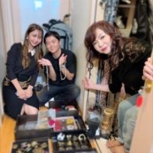 ハイヒール・モモコ、「姑デビューということで」今年6月結婚の“長男夫婦”と3ショット公開