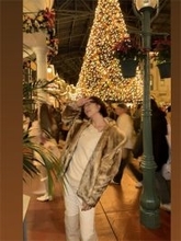 木下優樹菜、家族でクリスマスディズニーを満喫「可愛いファミリー」