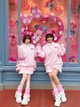 えなこ、人気グラドルと“お揃いコーデ”でディズニー満喫「双子みたい」「可愛いしかない」