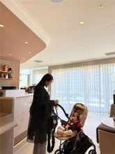 第2子妊娠でお腹が大きくなり…西野未姫、長女・にこりちゃんとの日常は「どこいくにしてもベビーカー移動」