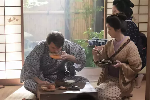 『ばけばけ』ヘブンに「何があったのか…」過去と思惑、同僚・イライザとの関係も「明日まで待てない」