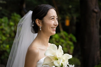 第一子妊娠中の29歳TBSアナウンサー、昨年の“結婚式”ショットを披露「幸せないちにちだった」