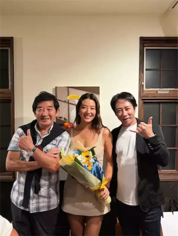 いしだ壱成、妹・すみれの誕生日を祝福「いつも想ってるよ」父・石田純一との親子ショット公開