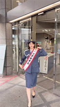 「令和の峰不二子」阿部なつきが一日署長に　"自首"するファン続出「逮捕されたいです」
