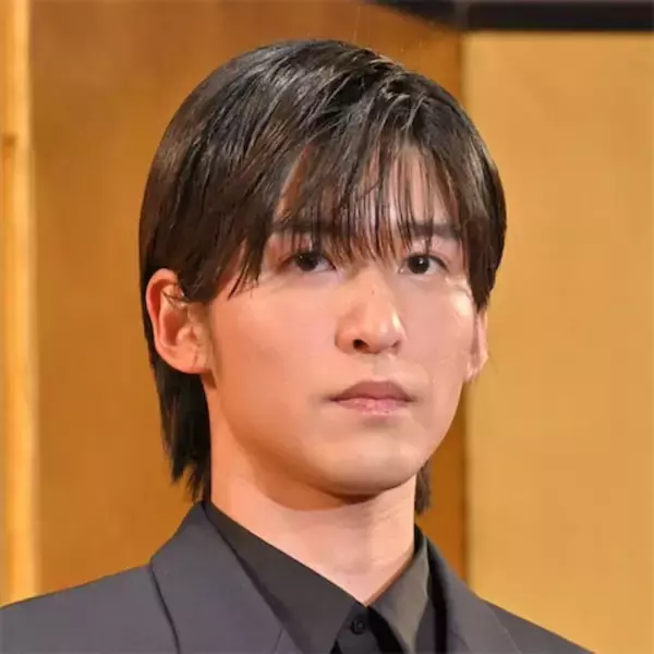 目黒蓮の豹変ぶりが止まらない『ザ・ロイヤルファミリー』で競馬ファンをも魅了する「血統オタク無双」