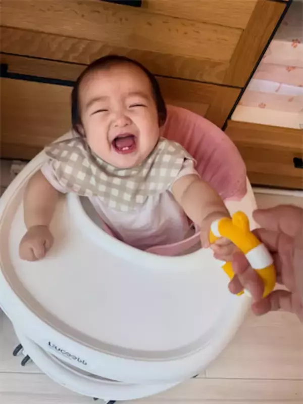 杉浦太陽、「もうすぐ11ヶ月」次女・夢空ちゃんの"大笑い"ショットを多数公開