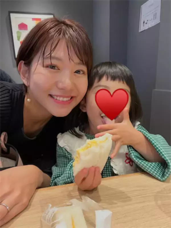 夫は人気芸人、32歳フリーアナウンサーが3歳娘と“渋谷デート”「私はもうメロメロしちゃって」