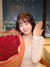 人気Youtuberももち、夫からのプロポーズ秘蔵ショット公開「改めて、心からありがとう」