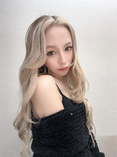 Netflix『ラヴ上等』“Baby”ことユリア、10代ぶりスーパーロングに反響「一番推し」