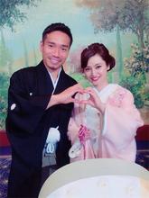 平愛梨、9年前のラブラブ結婚式ショットを公開「毎日"おはよう おやすみ"は欠かさない」