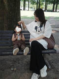 「鷲見玲奈、2歳娘と"リンクコーデ"で公園へ「お似合いです」「そんなに大きくなったんですね」」の画像1