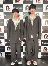 「サイン会に来た完コピオタク」オーイシマサヨシ、“同一人物？”ファンとの2ショットが万バズ